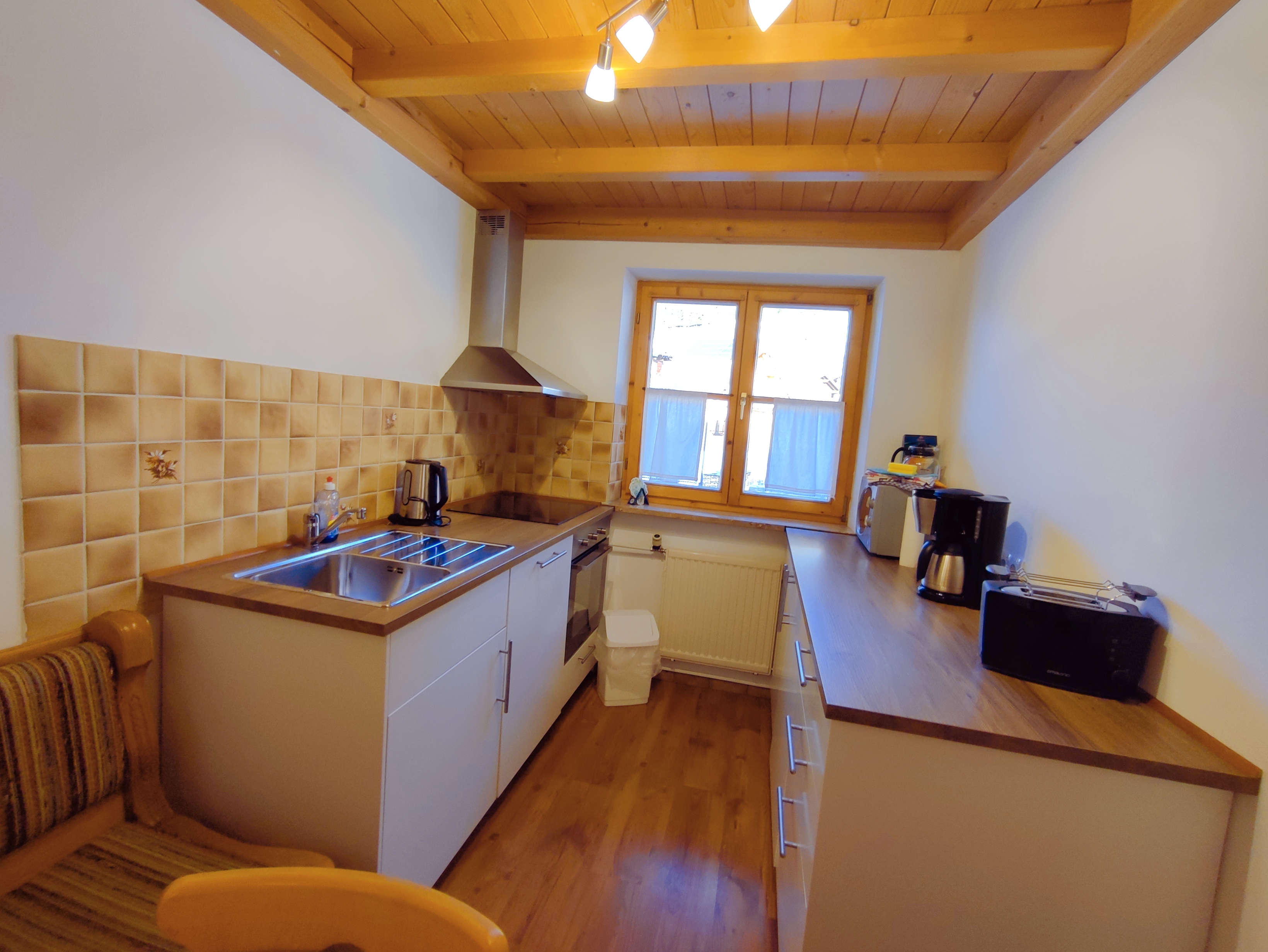 Unterkunft im Allgäu: Landhaus Glaab Ferienwohnung Nebelhorn Küche - Landhaus Glaab - Gästezimmer & Ferienwohnungen
