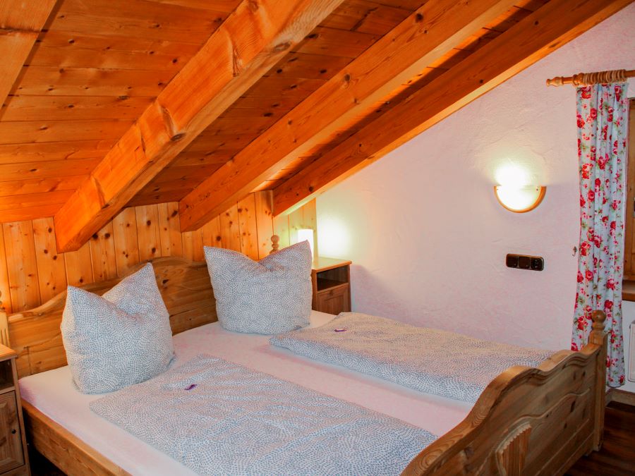 Unterkunft im Allgäu: Mansardenzimmer Stüble - Landhaus Glaab - Gästezimmer & Ferienwohnungen