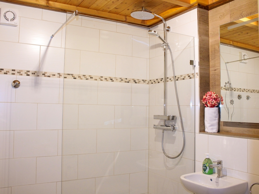 Unterkunft im Allgäu: Ferienwohnung Nebelhorn - Landhaus Glaab - Gästezimmer & Ferienwohnungen