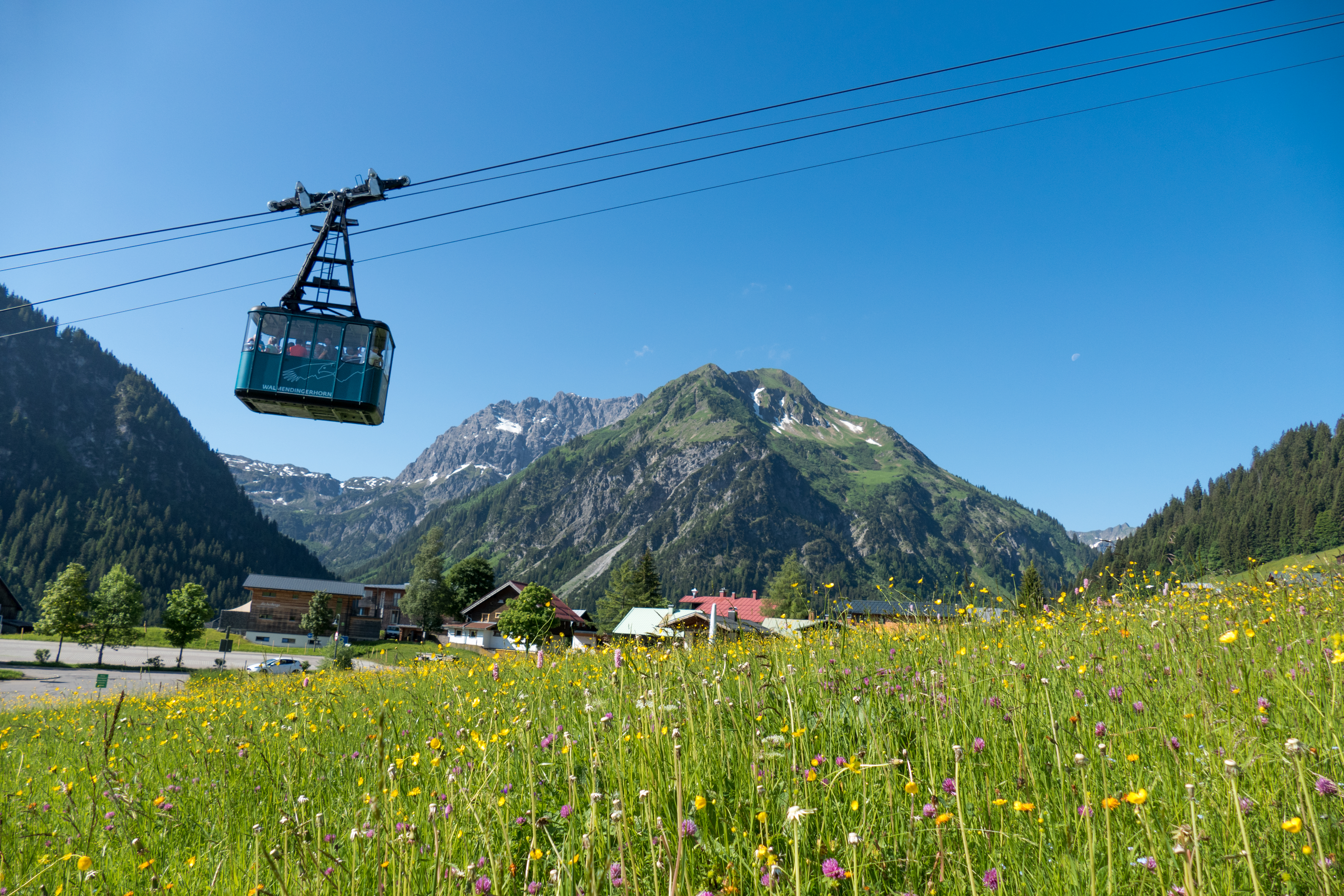 Veranstaltungen im Oberallgäu: Den Sonnenaufgang auf dem Walmendingerhorn erleben - Sonnenaufgangsfahrt auf das Walmendingerhorn