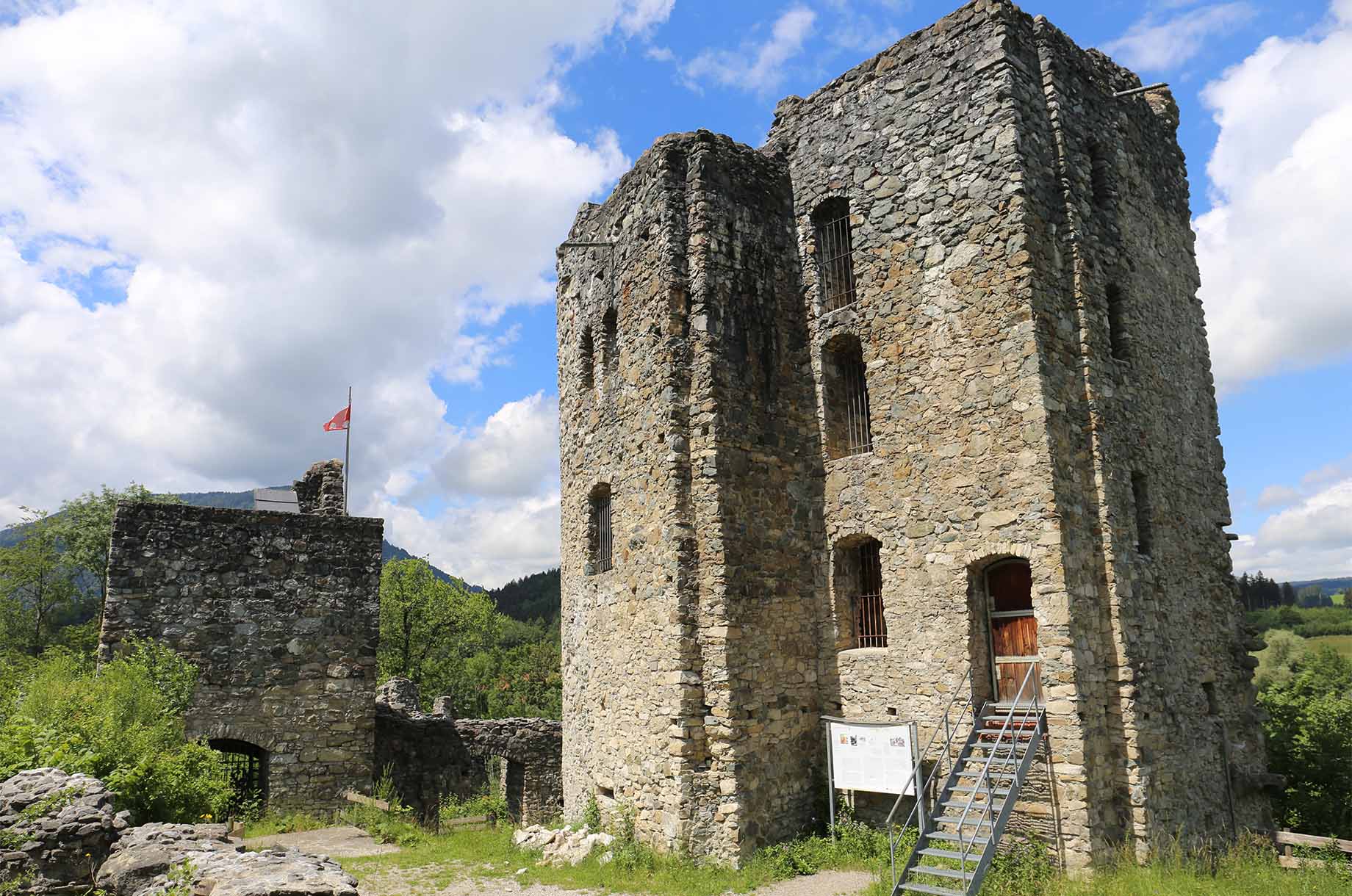 Veranstaltungen im Oberallgäu: Burgfest Immenstadt - Die Burg lebt - Burgfest in Immenstadt im Allgäu mit Krämermarkt