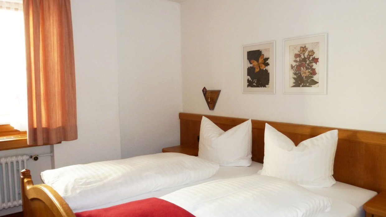 Unterkunft im Allgäu: Haus Cental - Ferienwohnungen in Oberstdorf im Allgäu - Haus Central - Ferienwohnungen in Oberstdorf