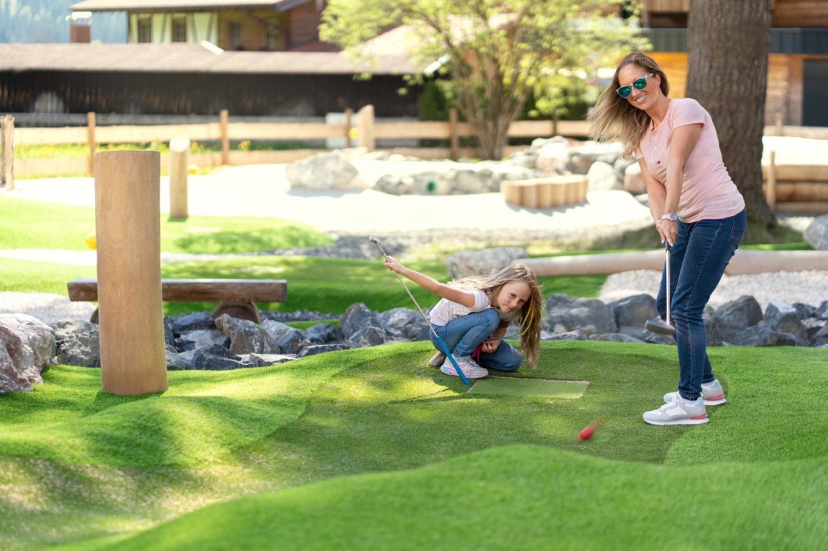 Erlebnisse im Oberallgäu: Adventuregolf Oberstdorf im Allgäu - Adventuregolf Oberstdorf - weitaus mehr als Minigolf!
