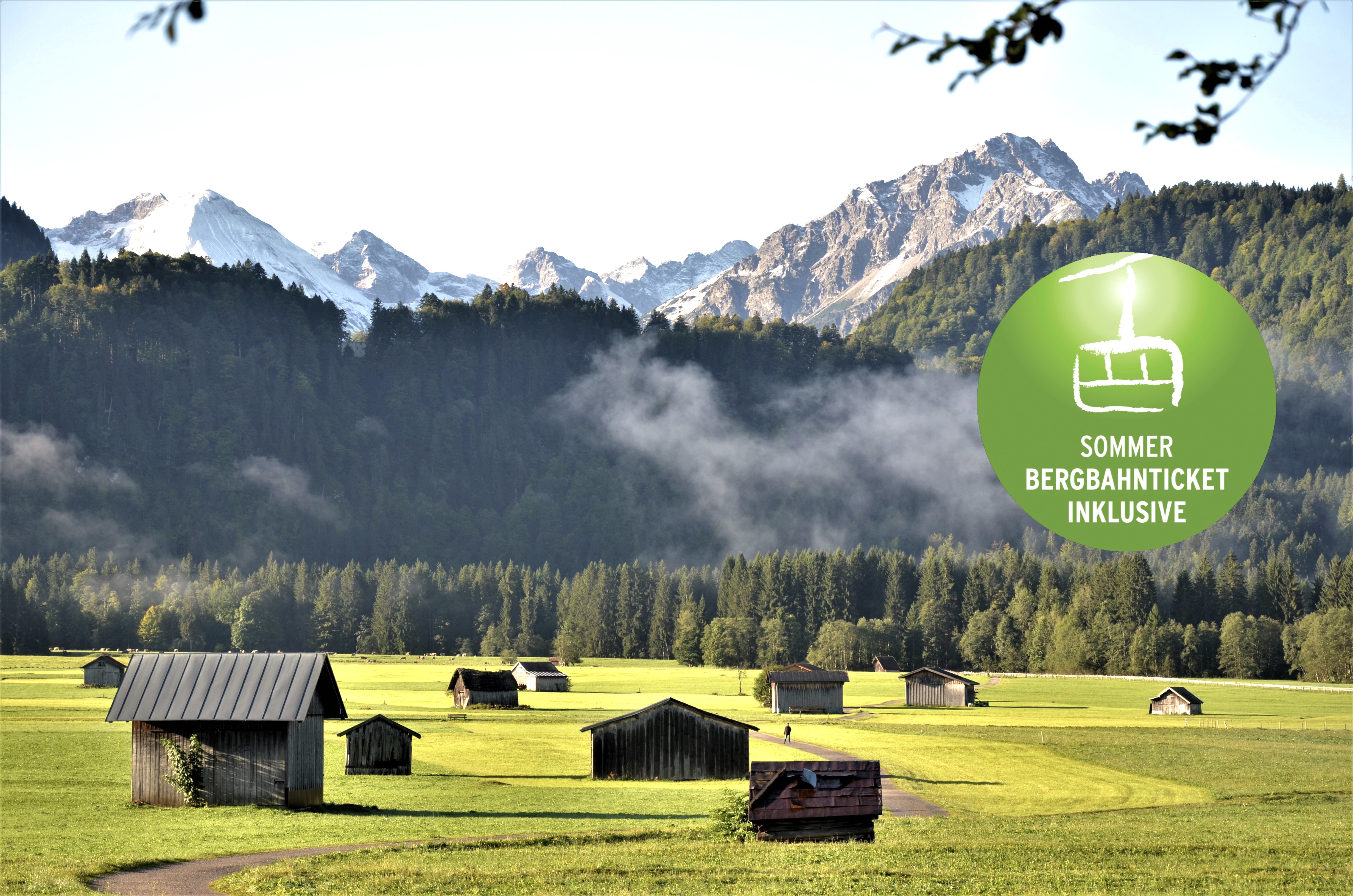 Unterkunft im Allgäu: Dieser Ausblick plus Bergbahnen unlimited - Hotel Fuggerhof - Ihr 3-Sterne Hotel in Oberstdorf