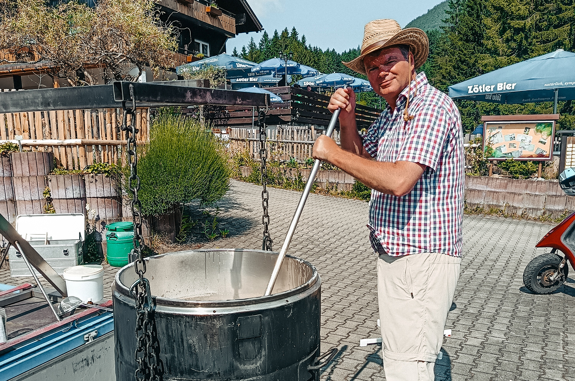Veranstaltungen im Oberallgäu: Bierbrauen über offenem Feuer im Berghotel Sonnenklause - Bierbrauen über offenem Feuer im Berghotel Sonnenklause
